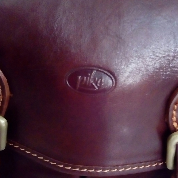 🎉🎉HP💃💃Piké Leather Shoulder Bag 👜 - Picture 6 of 14
